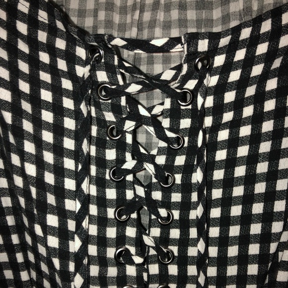 Cropped Off the shoulder top!! - Picture 2 of 5